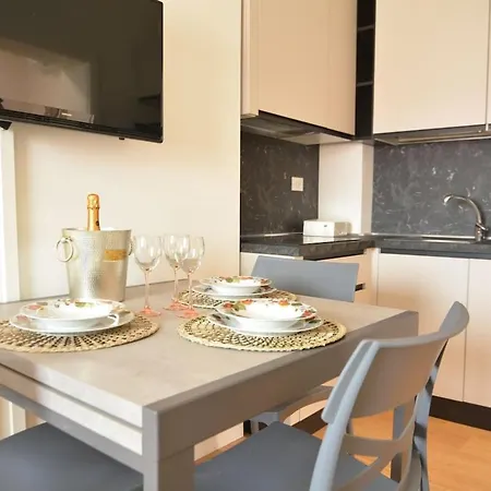 Apartment At The Tito Livio Passage - Between History And Modernity